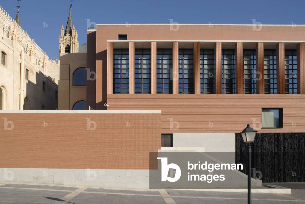 The extension of the Museo del Prado in Madrid (Spain). Architects of the Museum, in 1808: Juan de Villanueva, in 1918, renovated by Antonio Lãpez Aguado and in 2005, extended by Rafael Moneo. Photography 30/12/07.