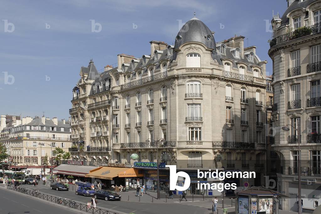 Boulevard Diderot in Paris. Photography 23/06/08;