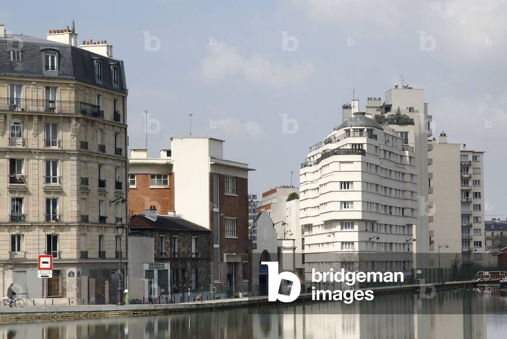 Le quai de l'Oise in Paris 19th.