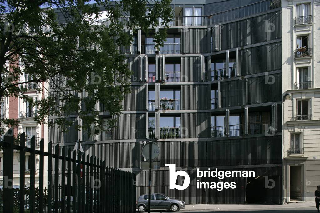 Social housing, Rue des Suisse in Paris 75014. Construction 2000, architect Jacques Herzog and Pierre de Meuron. Photography 02/05/07.