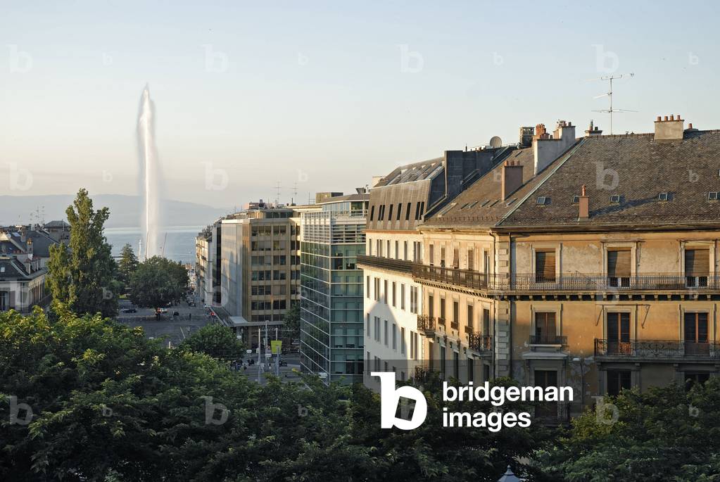 Lake Leman and real estate in Geneva (Switzerland).