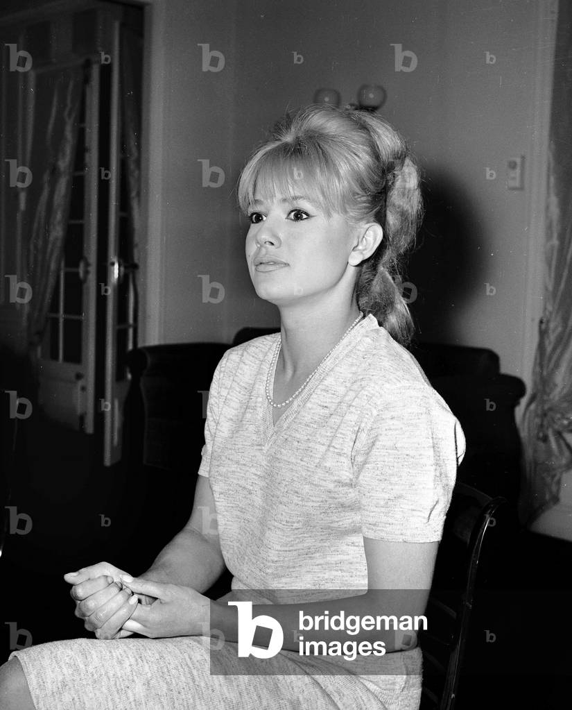 Actress and comedian Sophie Daumier (1936-2004) in 1961.
