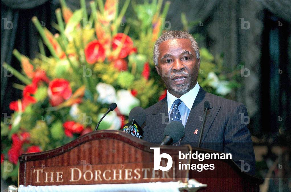 Image Of SOUTH AFRICAN THABO MBEKI GIVES A SPEECH AT THE DORCHESTER 