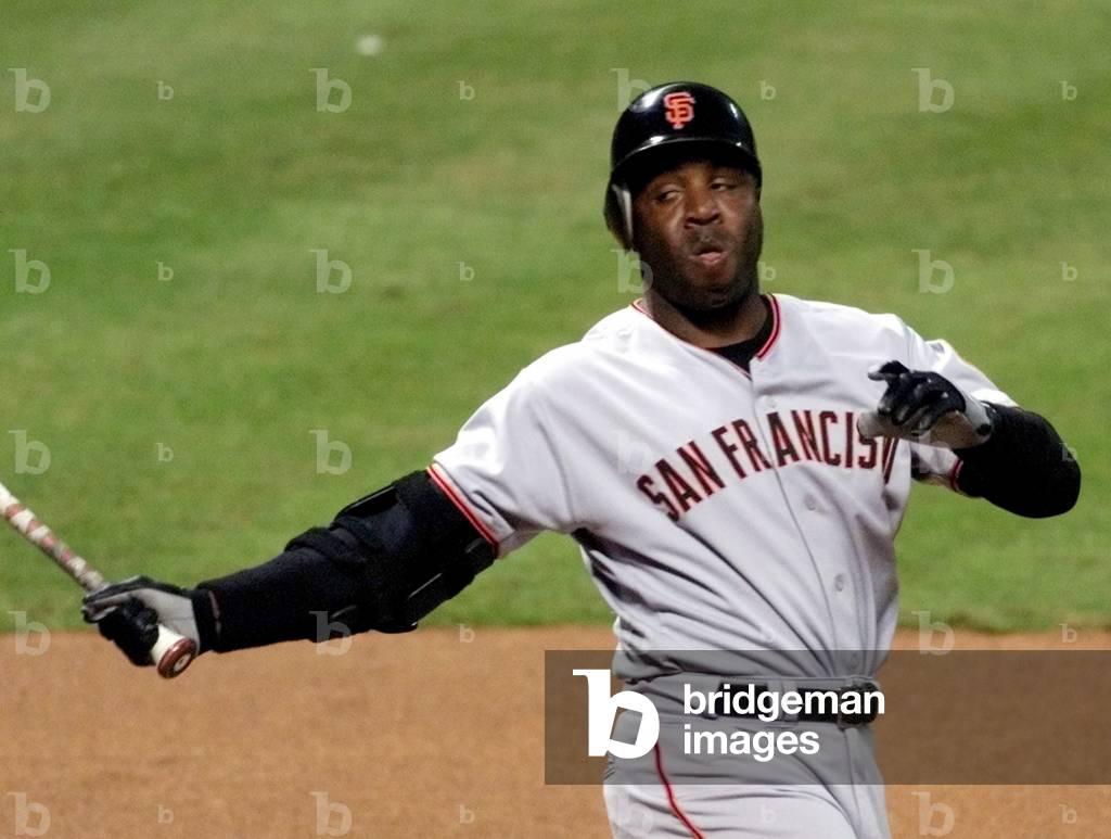 GIANTS BARRY BONDS STRIKES OUT AGAINST ASTROS REDDING IN HOUSTON, 2001-10-03 (photo)