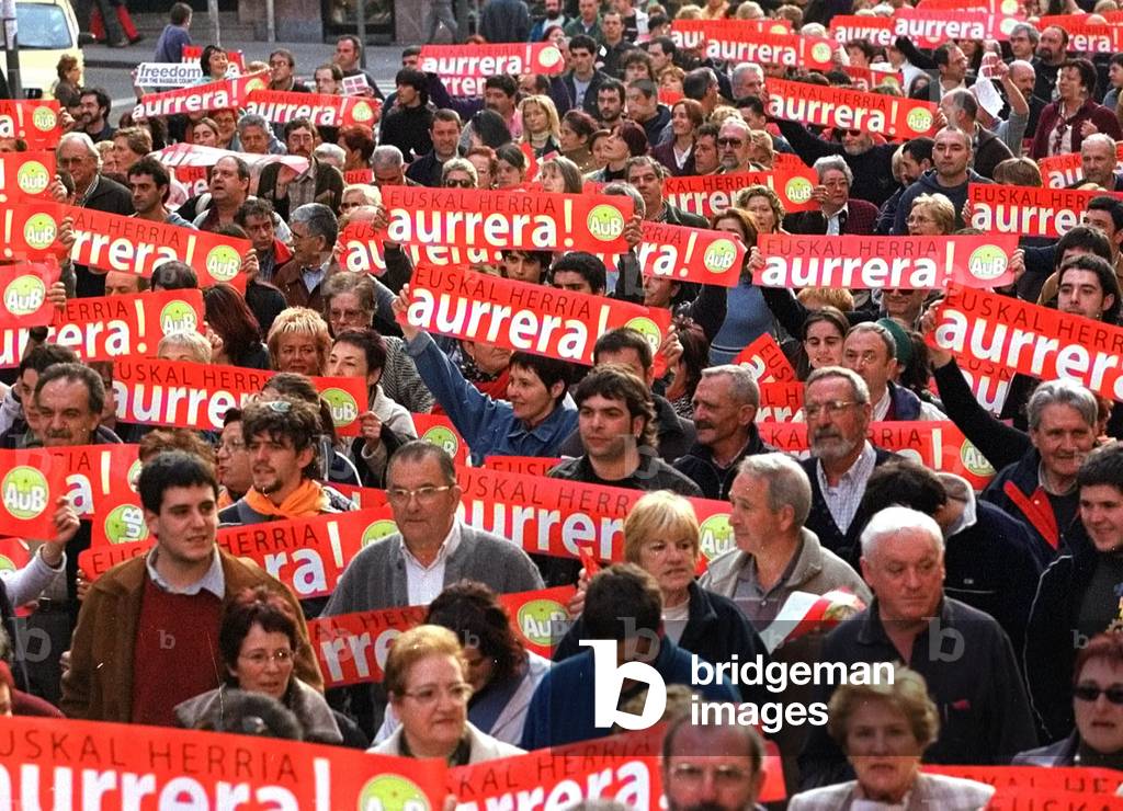 Image of THOUSANDS OF BASQUES MARCH THROUGH BILBAO IN SUPPORT OF BASQUE