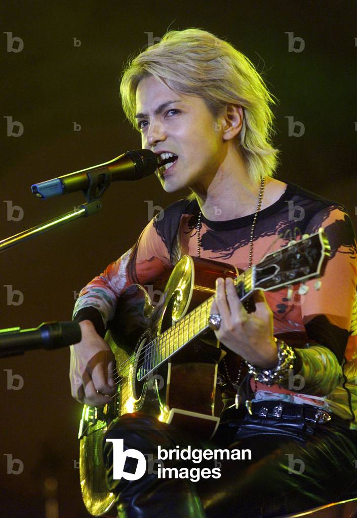 Image of JAPANESE SINGER 