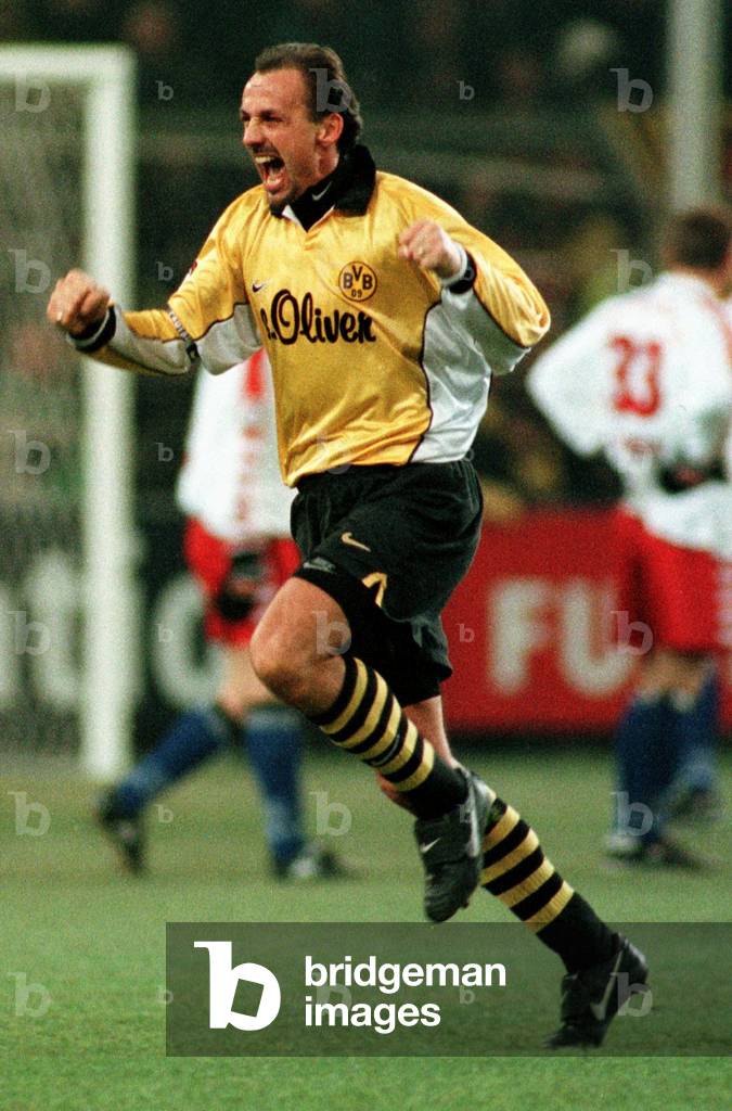 Image of KOHLER OF BORUSSIA DORTMUND CELEBRATES GOAL, 1998