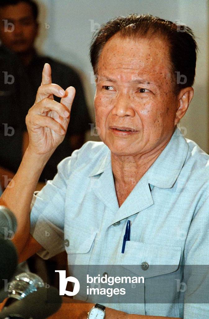 Kem Ruee Image of KHMER ROUGE DEFECTOR KHIEU APOLOGIZES AT PRESS CONFERENCE IN PHNOM