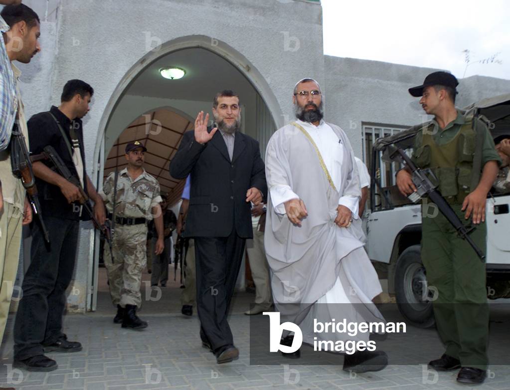 Image of I LEADER DELLA JIHAD ISLAMICA PASSANO DAVANTI ALLE GUARDIE DI