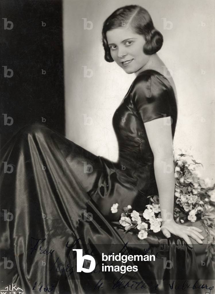 CEBOTARI Maria Autographed photograph