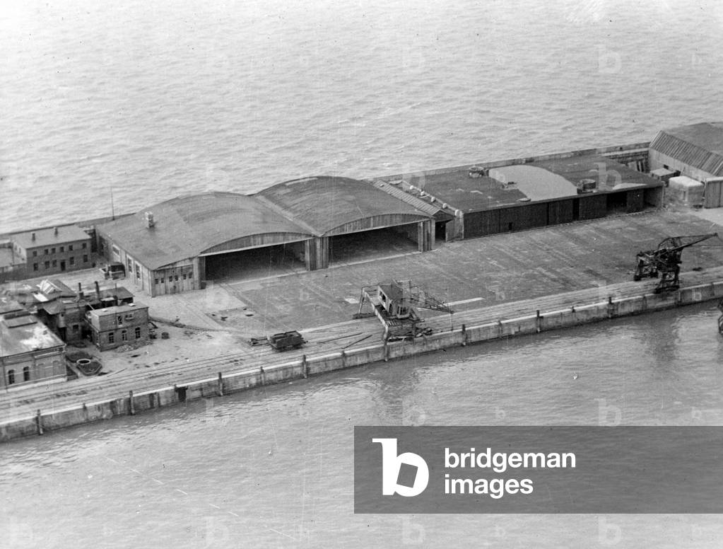 Zeebrugge Mole, Belgium, 1918 (b/w photo)