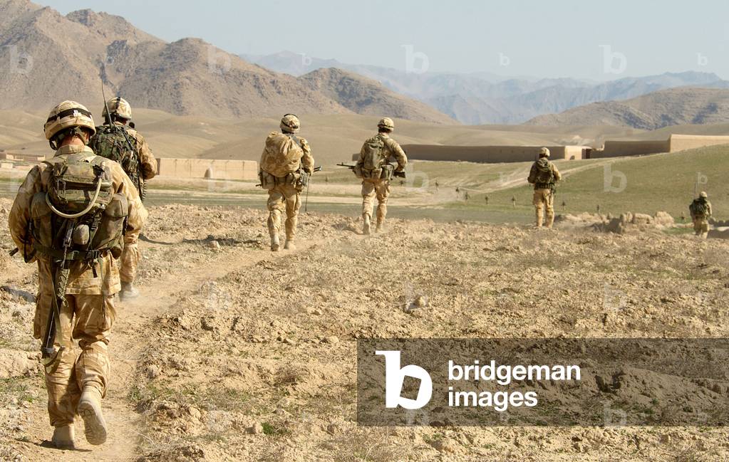 Royal Marine patrol back to FOB Kajaki during Op Volcano, Helmand (Op Herrick V), 30 January 2007 (photo)