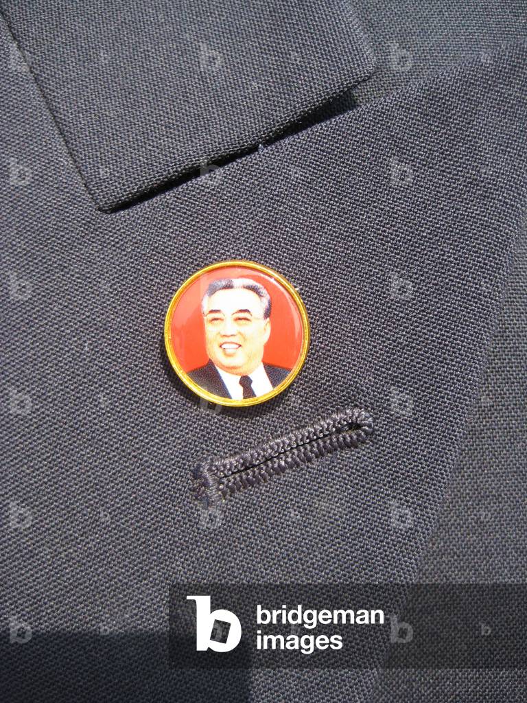 North Korean lapel badge depicting former leader Kim Il-sung, 2008 (photo)