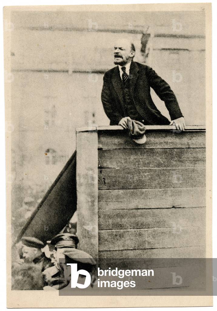 Soviet Postcard depicting Vladimir Lenin Speaking to Troops in May in 1920 (photo)