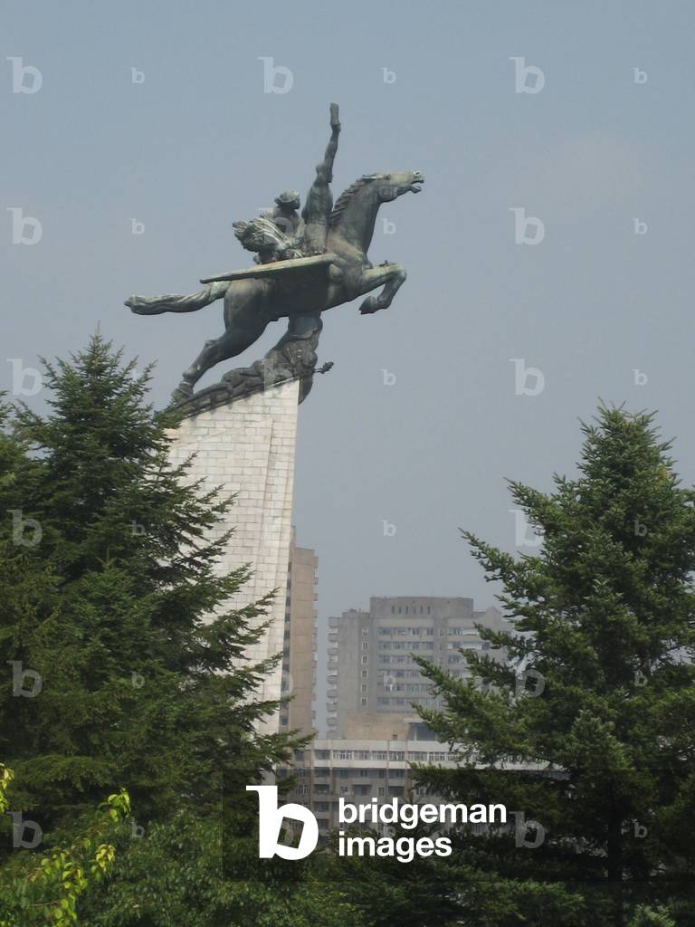 Chollima Statue, Pyongyang, 2008 (photo)