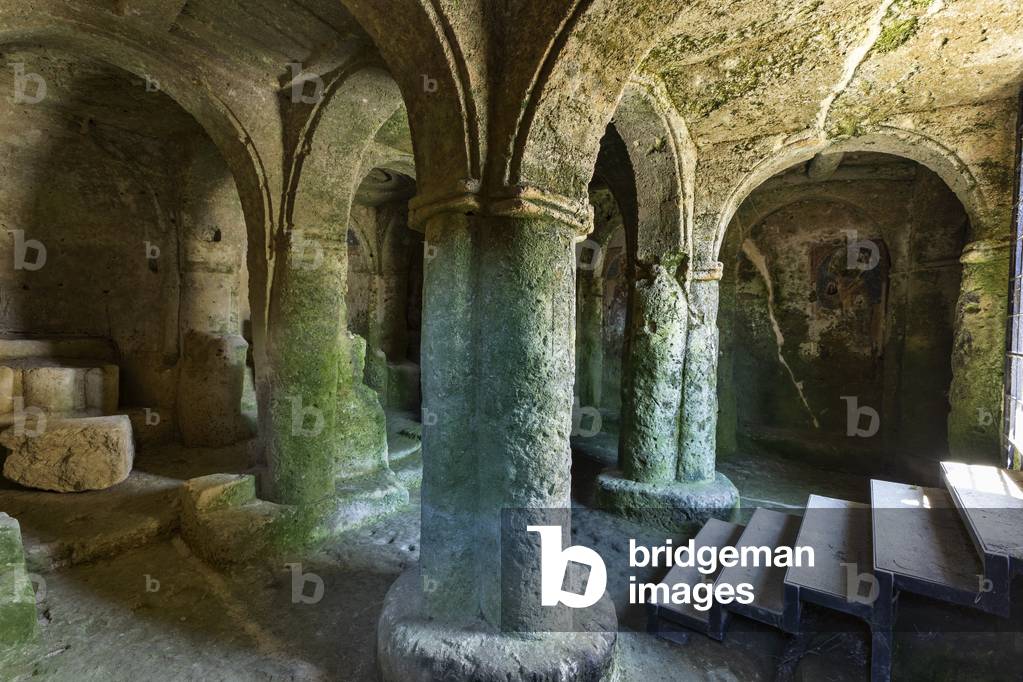 Mottola, Taranto, Puglia, Italy, Rock church of San Gregorio, interior (photo)