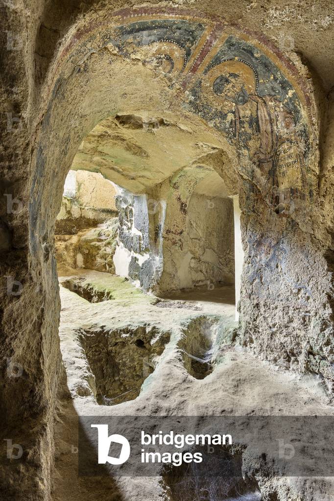 Mottola, Taranto, Puglia, Italy, rock church of Sant'Angelo, interior (photo)