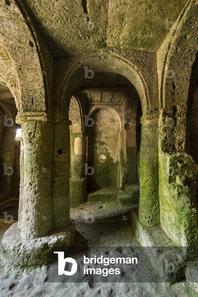 Mottola, Taranto, Puglia, Italy, Rock church of San Gregorio, interior (photo)