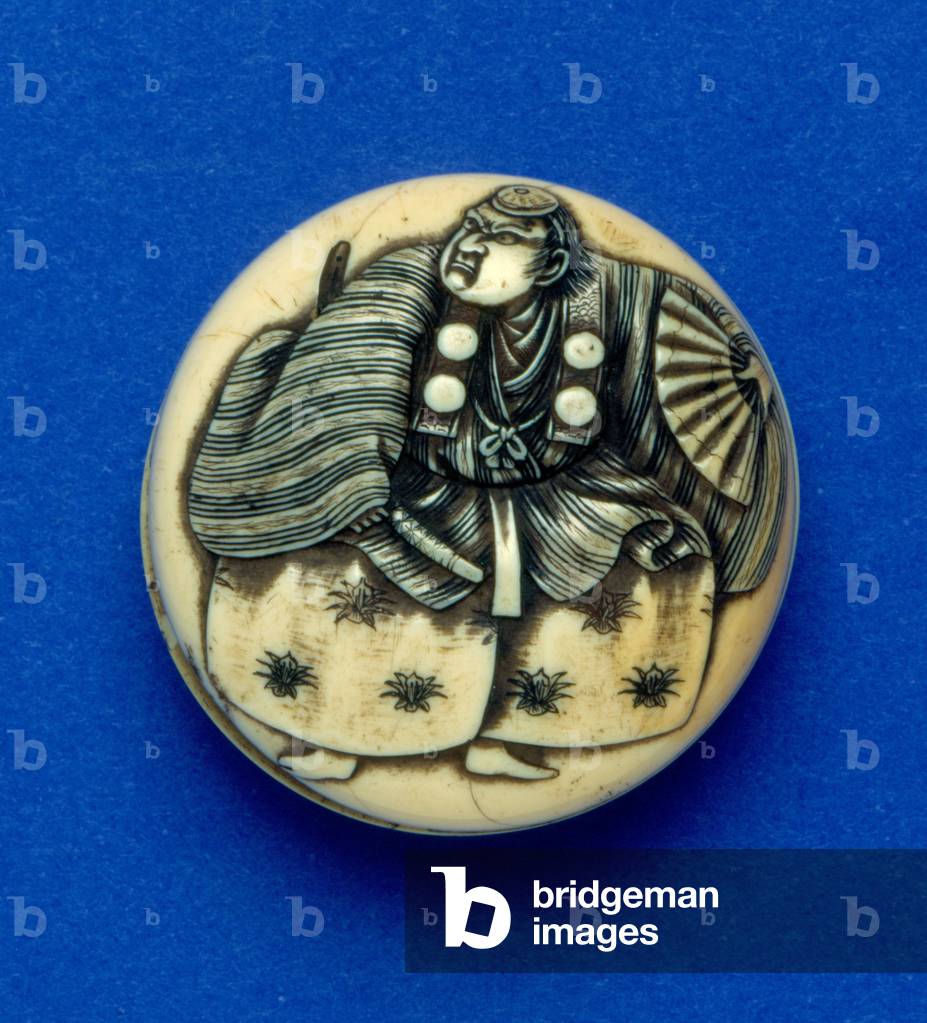 Japanese manju-style netsuke, 1800-1900 (ivory)