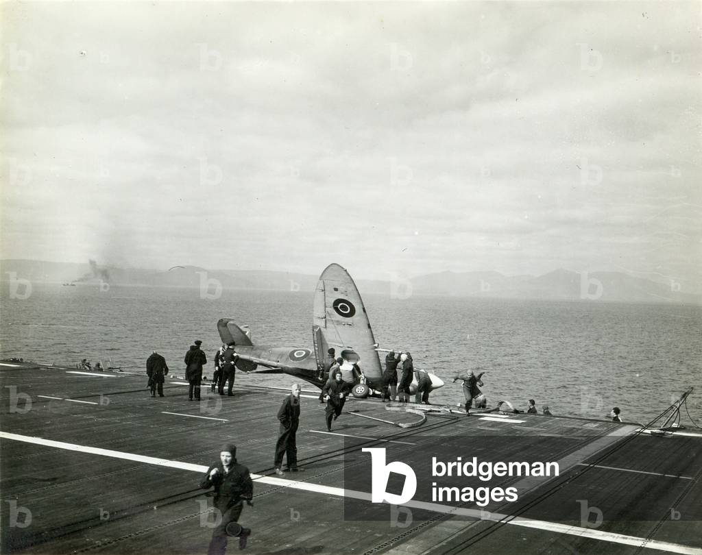Seafire crashed on the deck of H.M.S. Ravenger, 1943-46 (b/w photo)