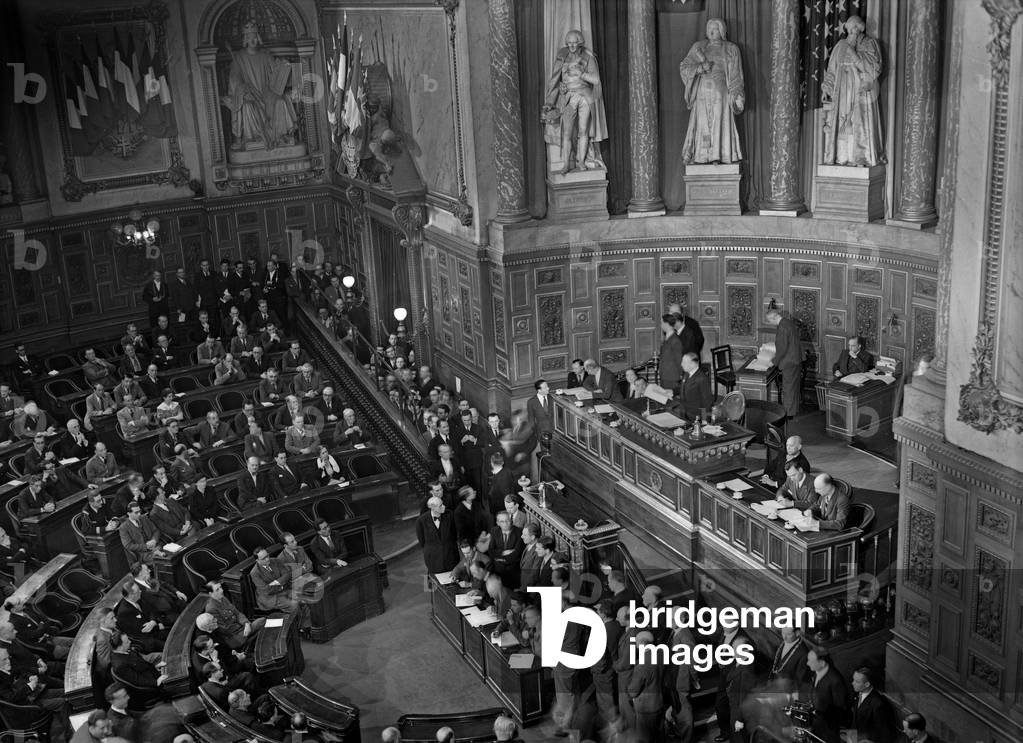 On may 15, 1945 : session at french senate : general Charles de Gaulle