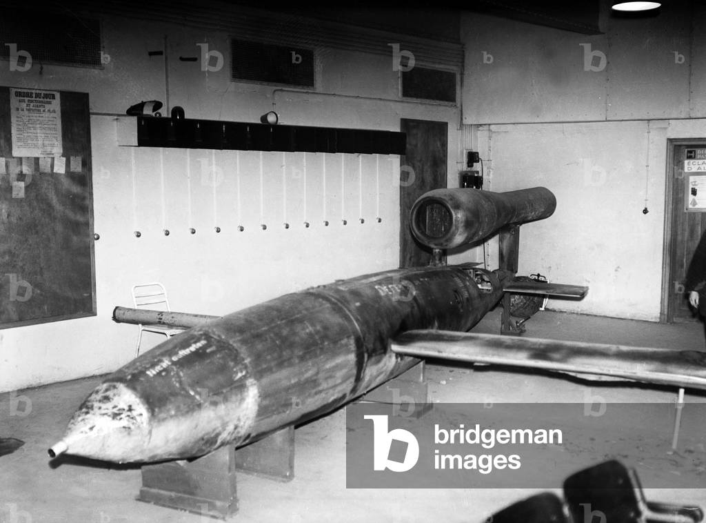 V-1 missile taken to Germans and exhibited at the prefecture of Paris, late 1944