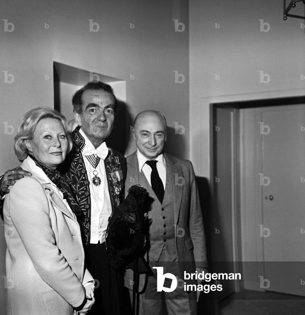 Admission of french writer and journalist Michel Droit at the Academie Francaise, Paris, march 26, 1981 here with Michele Morgan and Gerard Oury (photo)