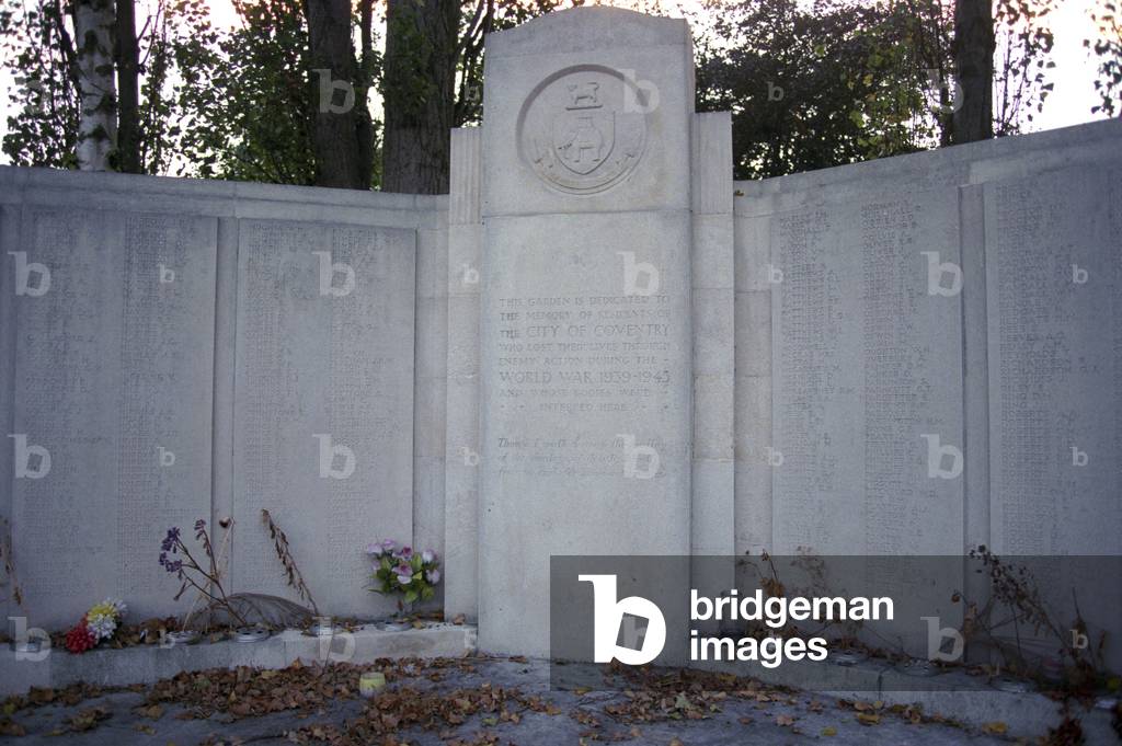 Civilian Monument at the London Road Cemetery