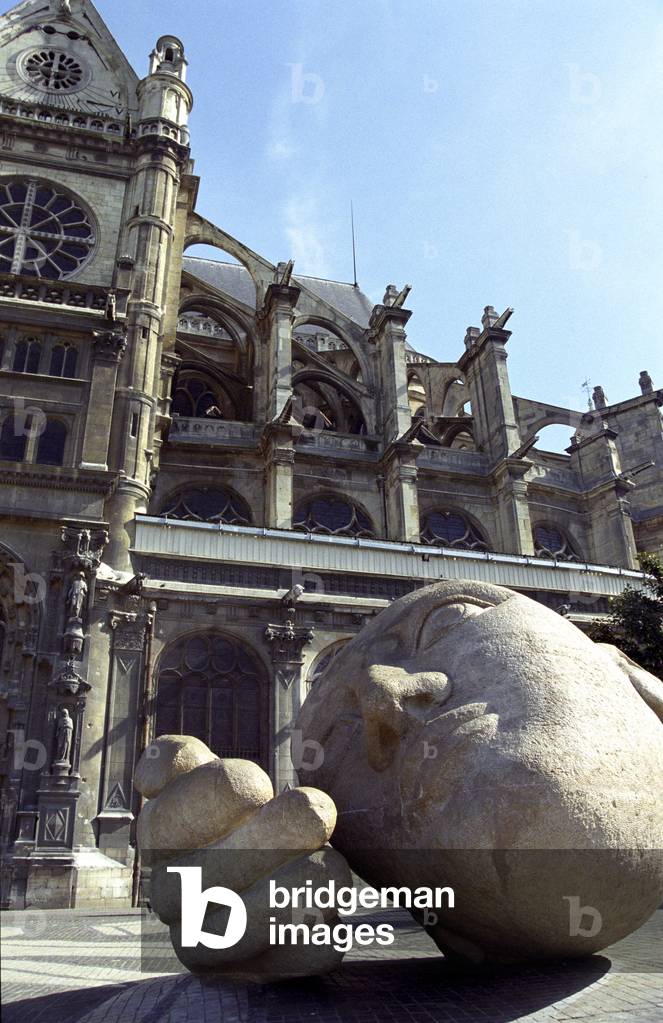 Ecoute sculpture created in 1986 (photo)