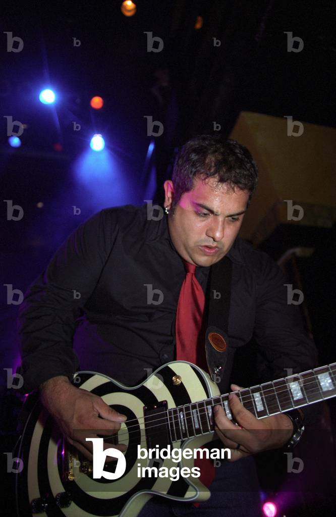 Eddie Reyes - guitarist