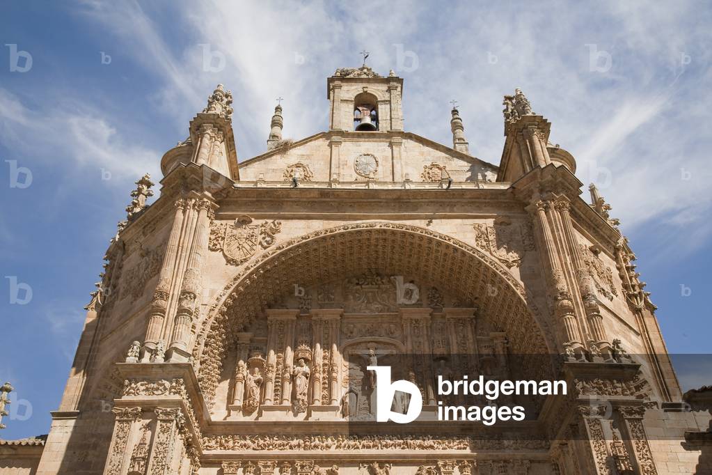 Facade of San Esteban Church, Salamanca, Spain, 2007 (photo)