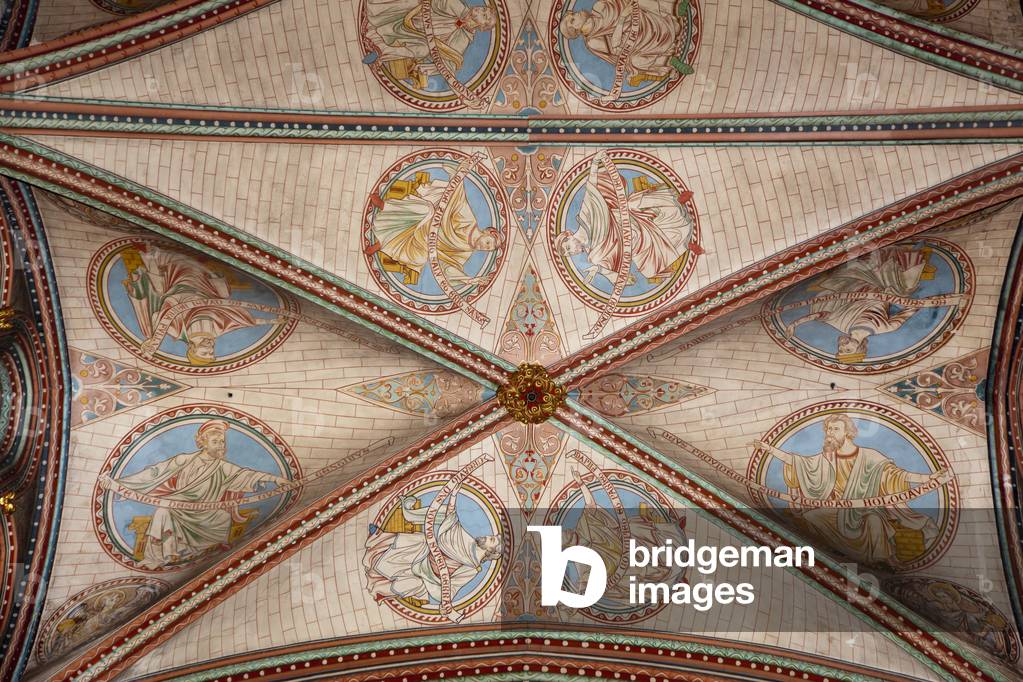 Quadribbed vaulted ceiling, choir and Trinity Chapel, Salisbury Cathedral (photo)