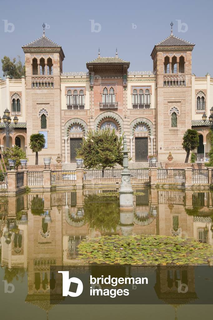 Facade of the Museum of Folk Arts, Seville, Spain, 2007 (photo)