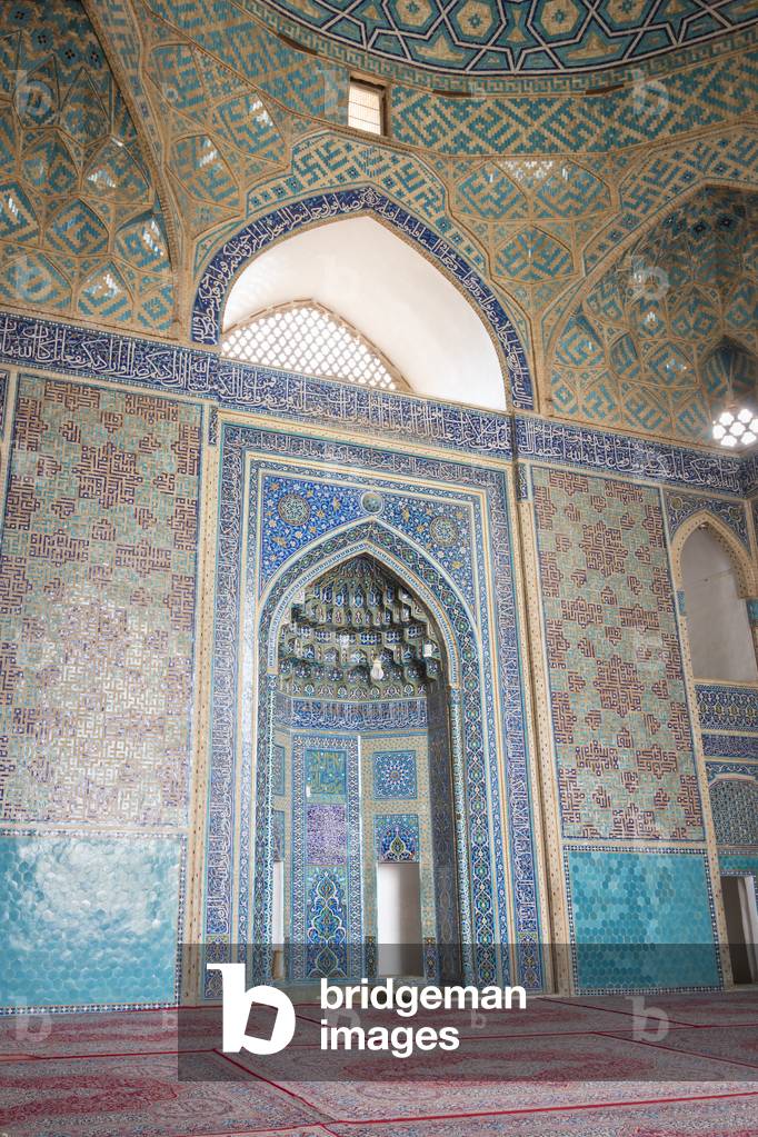 Mihrab of Masjed-e Jameh mosque or Friday mosque, Yazd, Iran (photo)