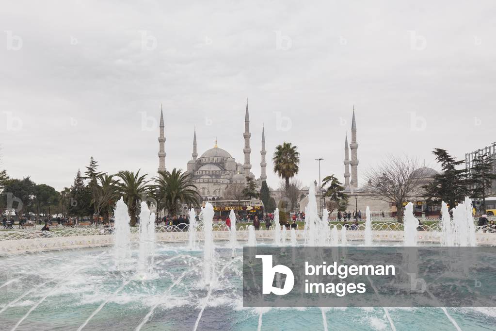 The Blue Mosque as seen from Sultanahmet Park, Istanbul, Turkey (photo)