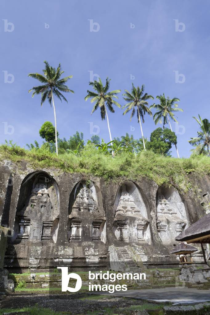 Royal tombs of Gunung Kawi, stone monuments carved into the rock wall, Gunung Kawi, Tampaksiring, Bali, Indonesia