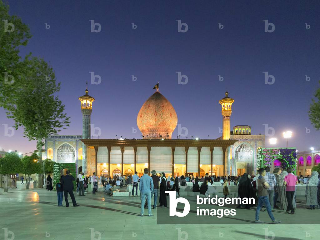 Aramgah-e Shah-e Cheragh complex, Shiraz, Iran (photo)