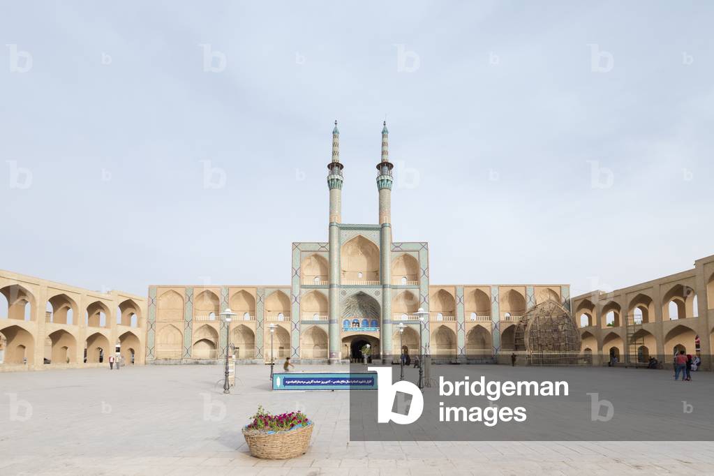 Amir Chakhmaq complex, Yazd, Iran (photo)