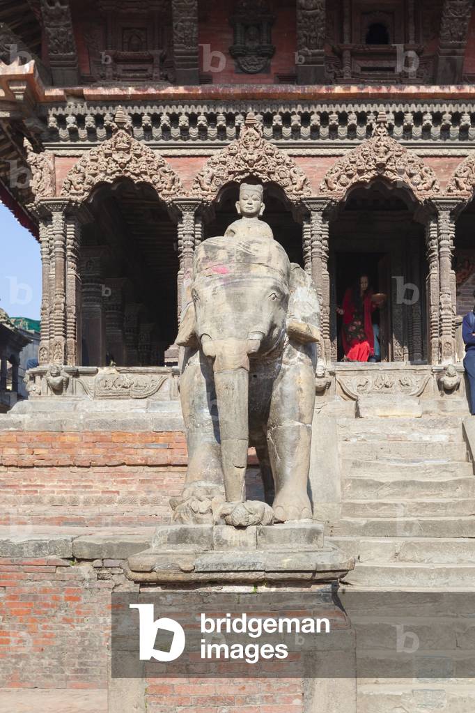 Elephants guarding Vishwanath temple in Durbar square, Patan, Nepal