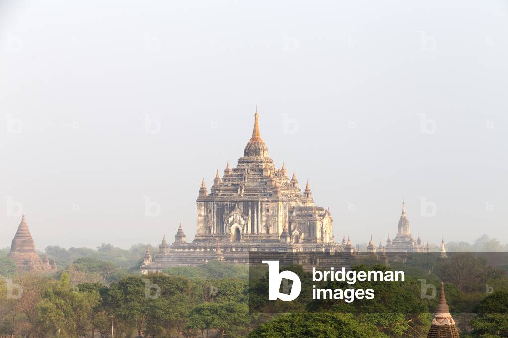 Thatbyinnyu Paya temple, That byin Nyu temple, Bagan, Myanmar (photo)