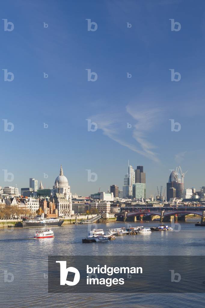 London skyline and river Thames seen from Waterloo Bridge, London, UK (photo)
