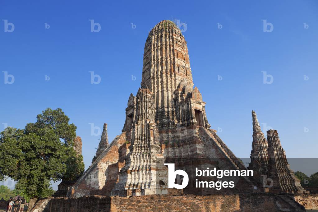 The Prang at Wat Chaiwatthanaram, Ayutthaya, Thailand (photo)