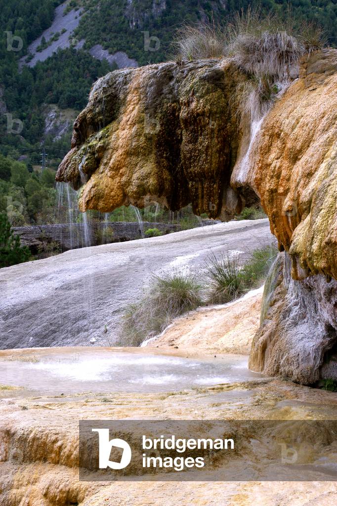 Durance Valley, Reotier, Petrifying Fountain, 2020