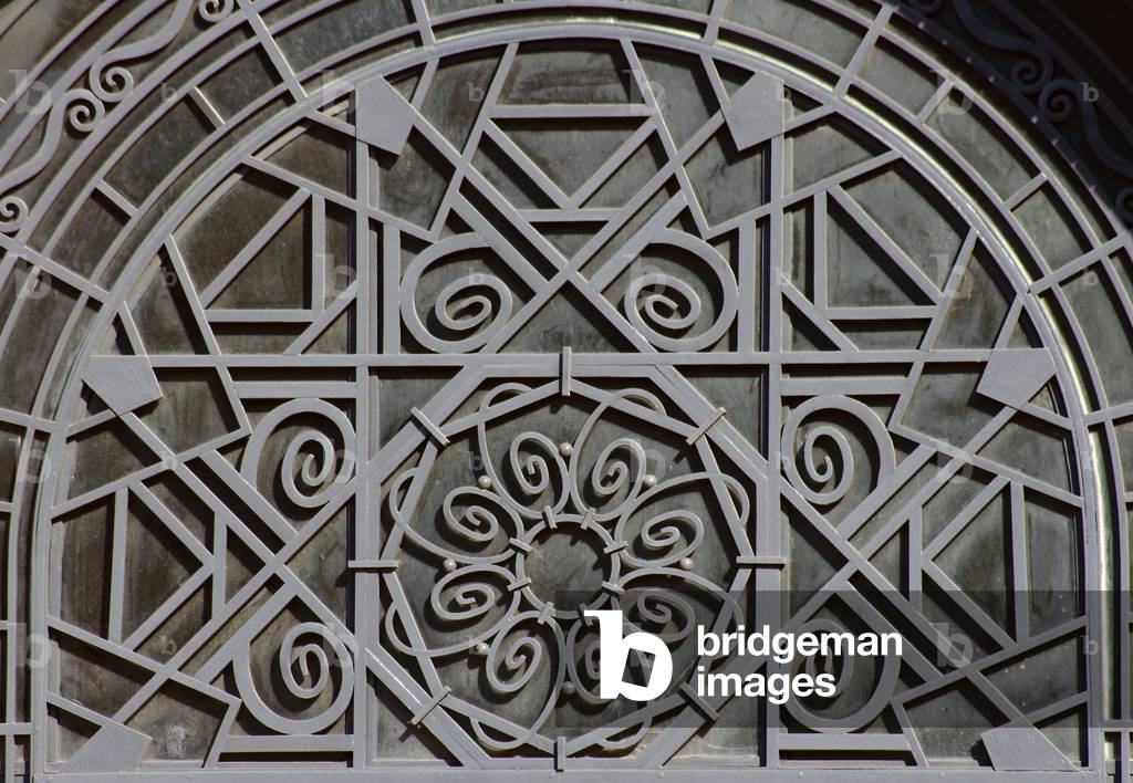 Details of La Poste ironworks, Saint Quentin, Aisne, region Hauts de France, 2019 (photo)