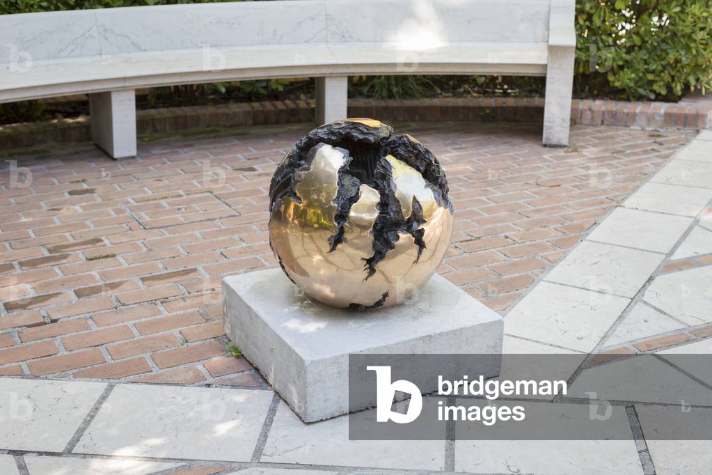 Sphere No. 3, 1964, (bronze)