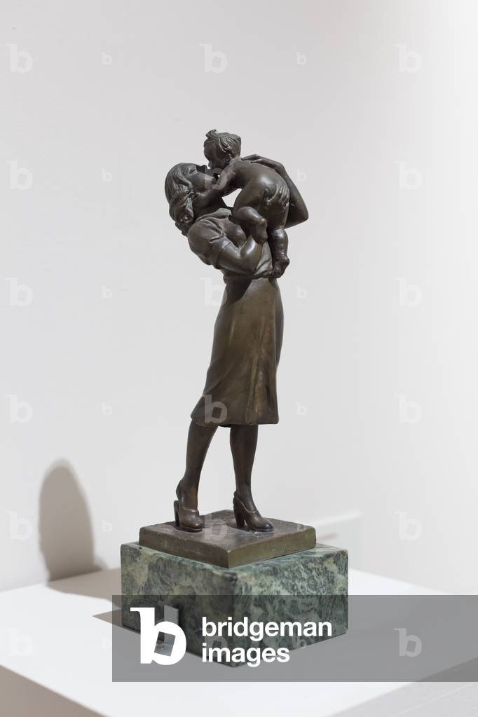 A mother's joy, 1940-50, (bronze)