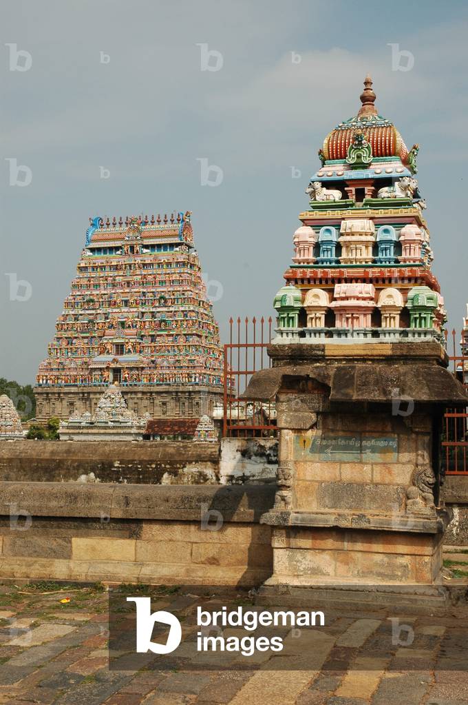 India, Tamil Nadu, Kumbakonam, Sarangapani Vishnu Temple, collection ofgoparums.