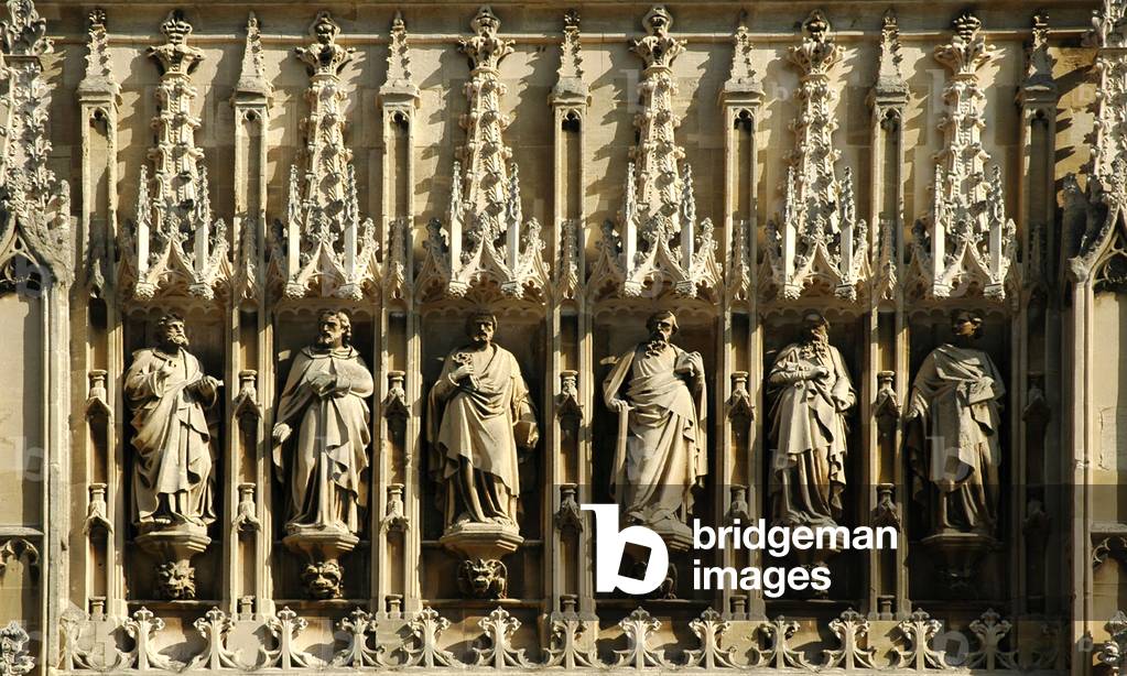 UK, Gloucestershire, Gloucester century of E Cathedral of St Peter, entrance statues