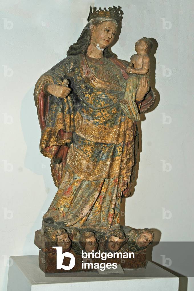 Oporto, Se Catholic Cathedral (orig. 12th century), 14th century statue of Our Lady of Batalha