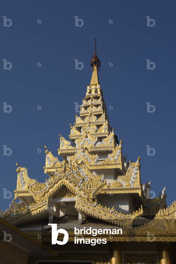 Thai Style Pagoda, Mahamuni Buddhist Pagoda, Mandalay, Mandalay Region, Myanmar (photo)